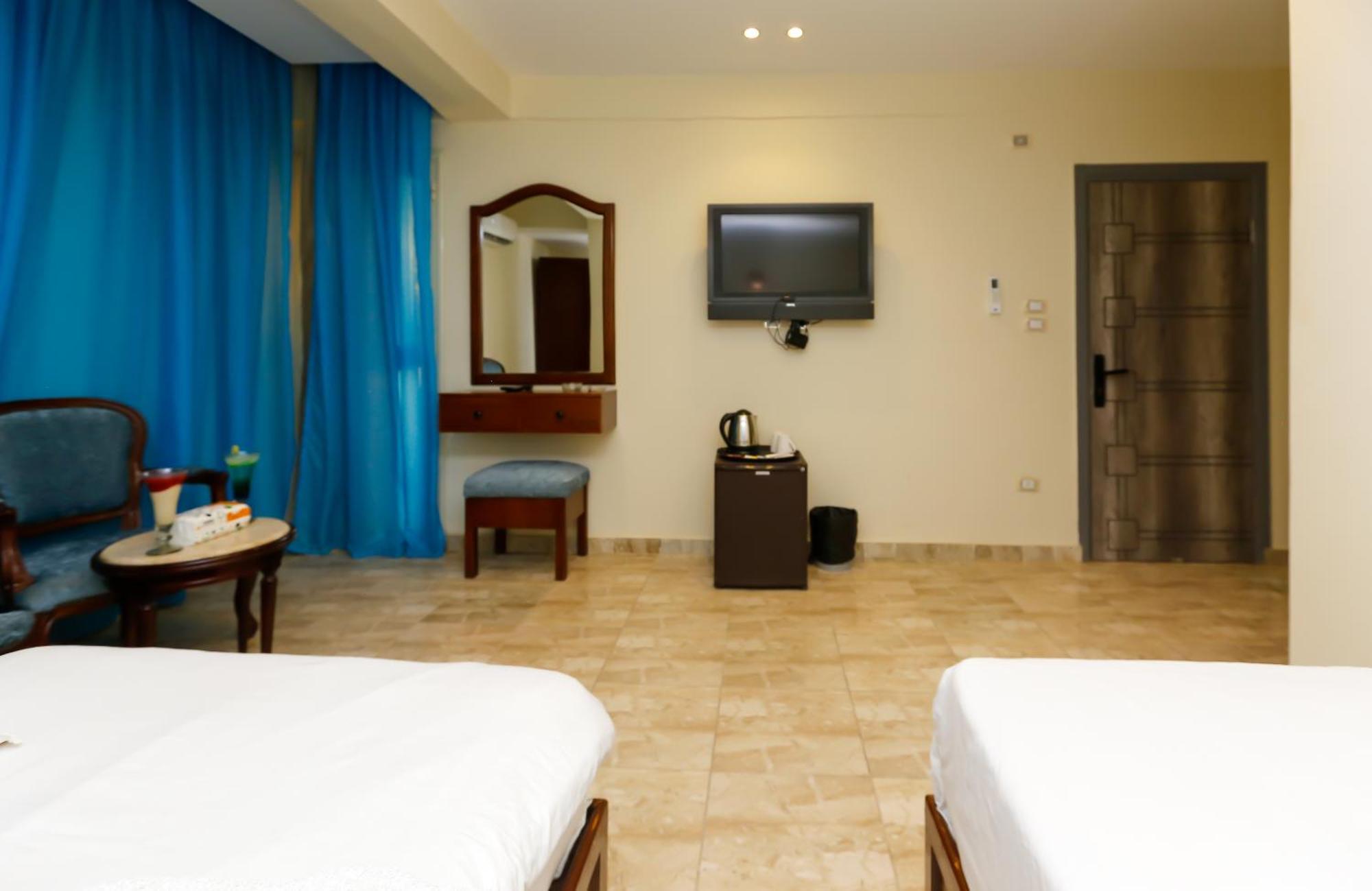 Pyramids Glory Inn Kafrat al Jabal Exterior foto